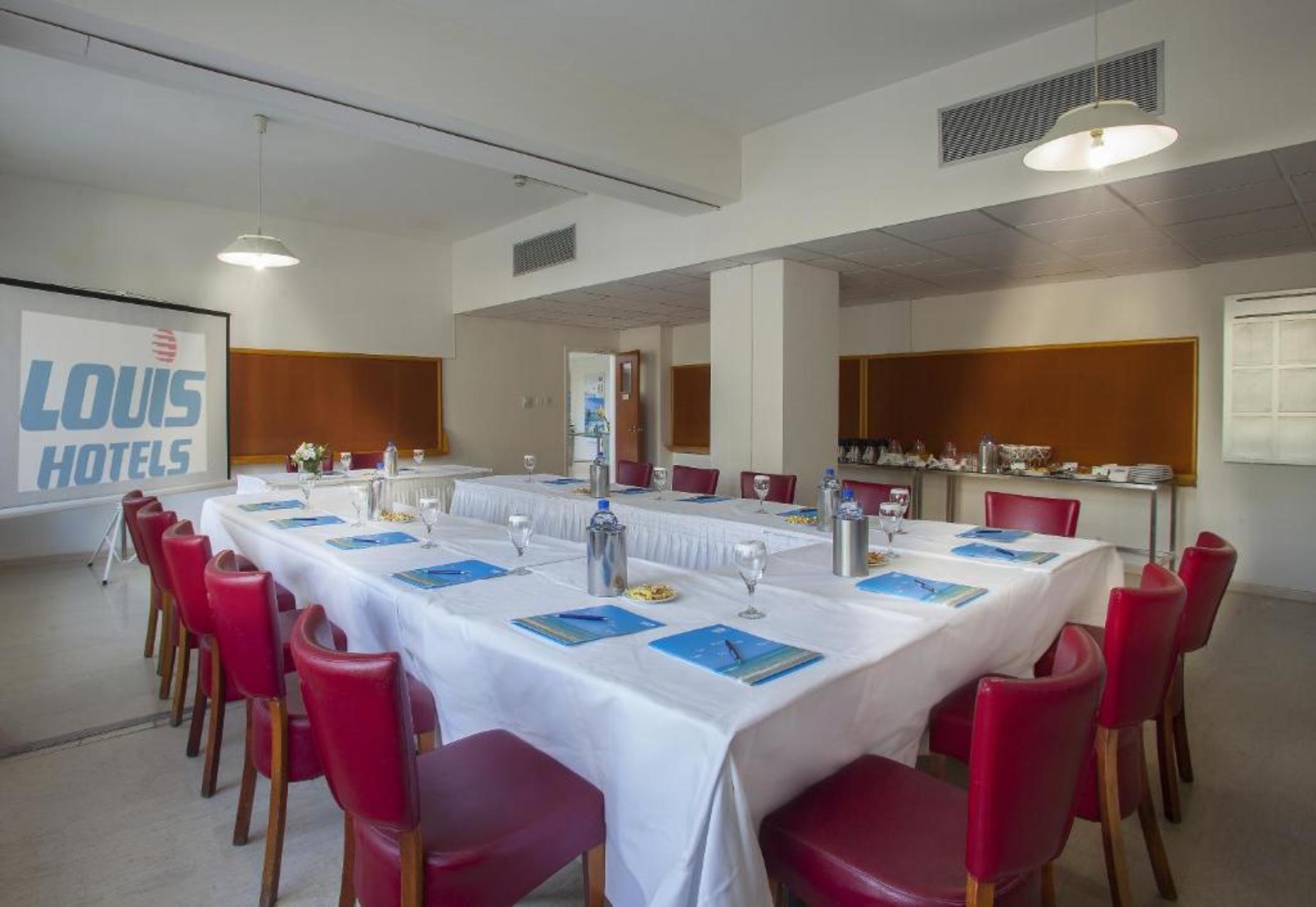 Louis Imperial Beach Пафос Экстерьер фото