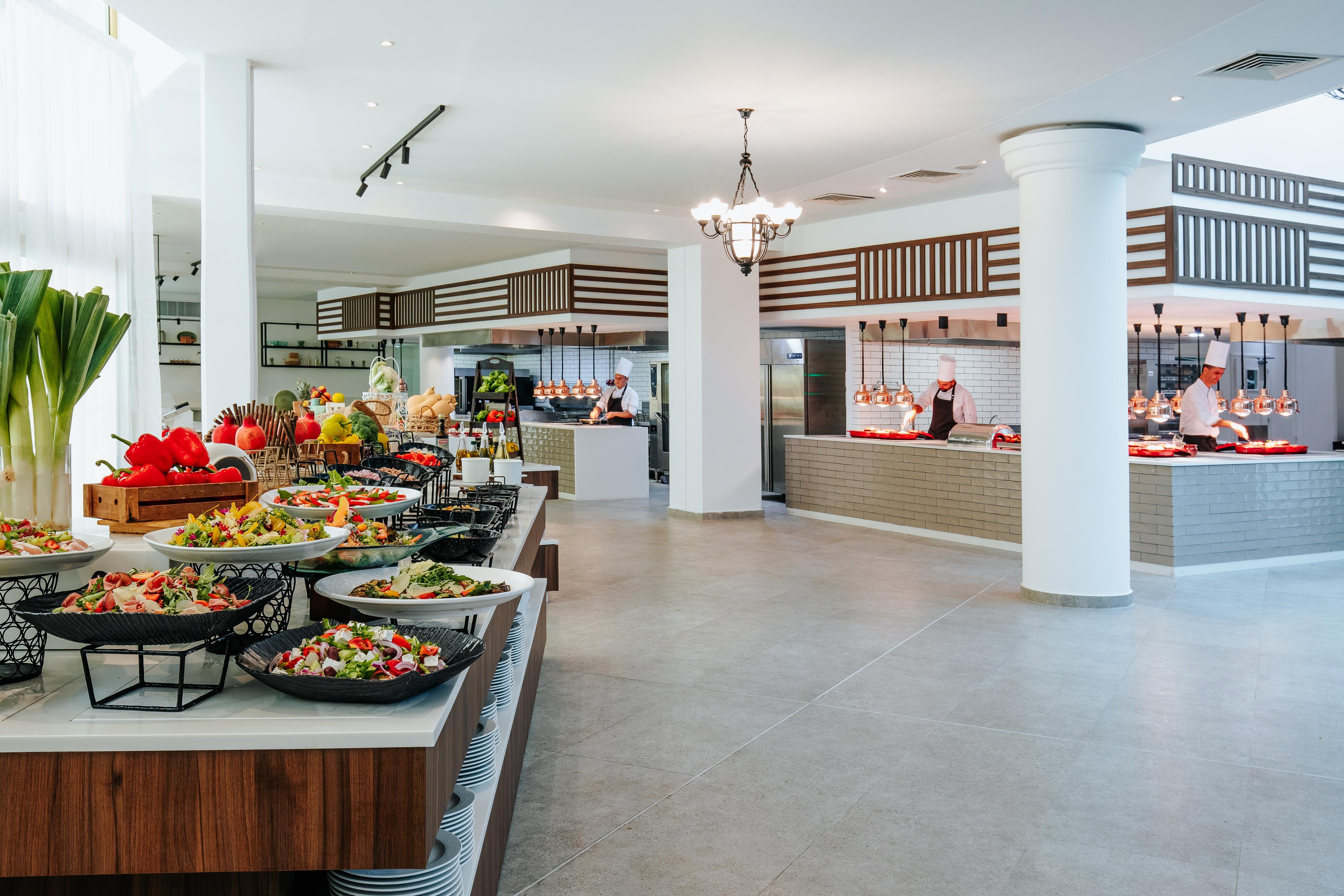 Louis Imperial Beach Пафос Экстерьер фото