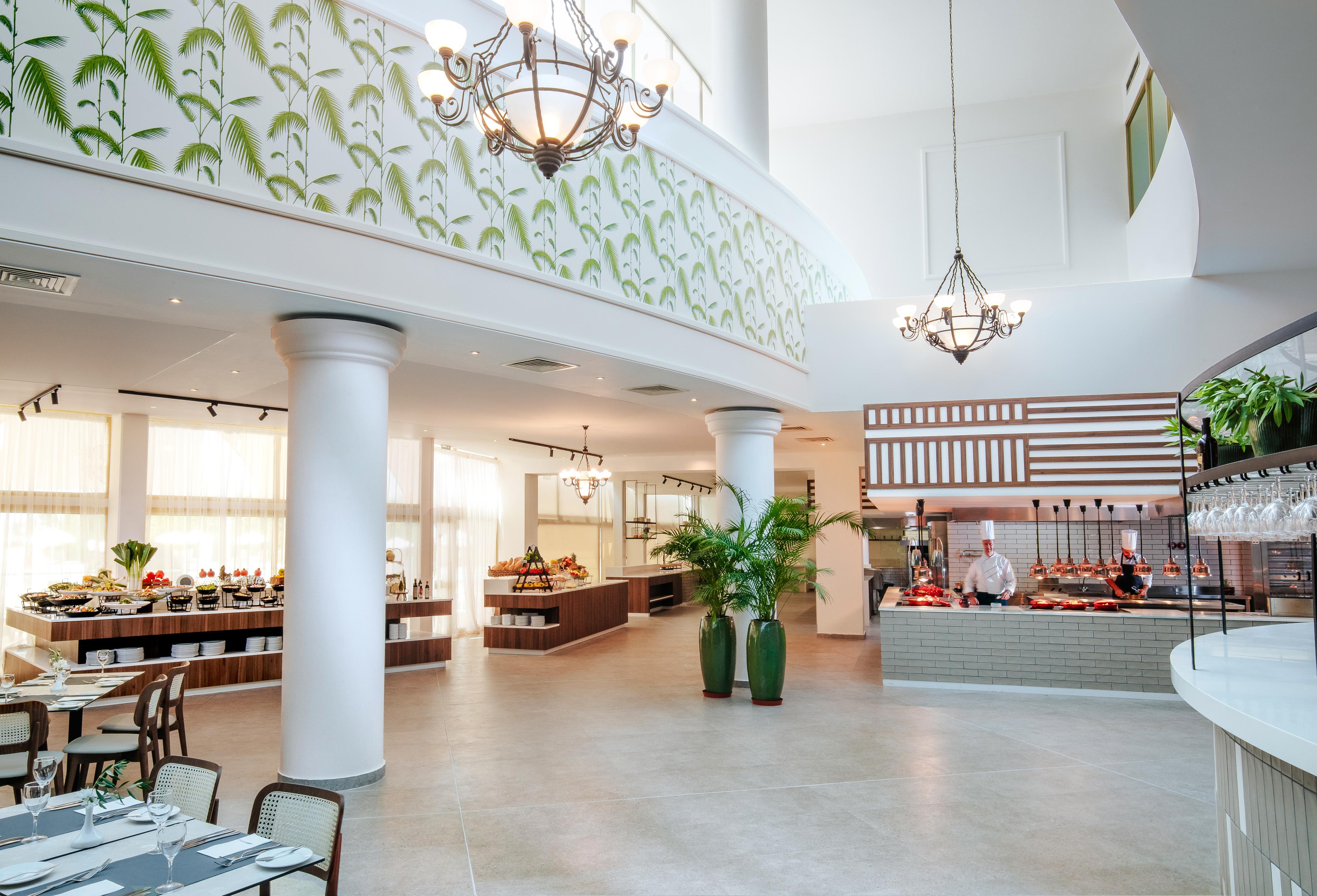 Louis Imperial Beach Пафос Экстерьер фото